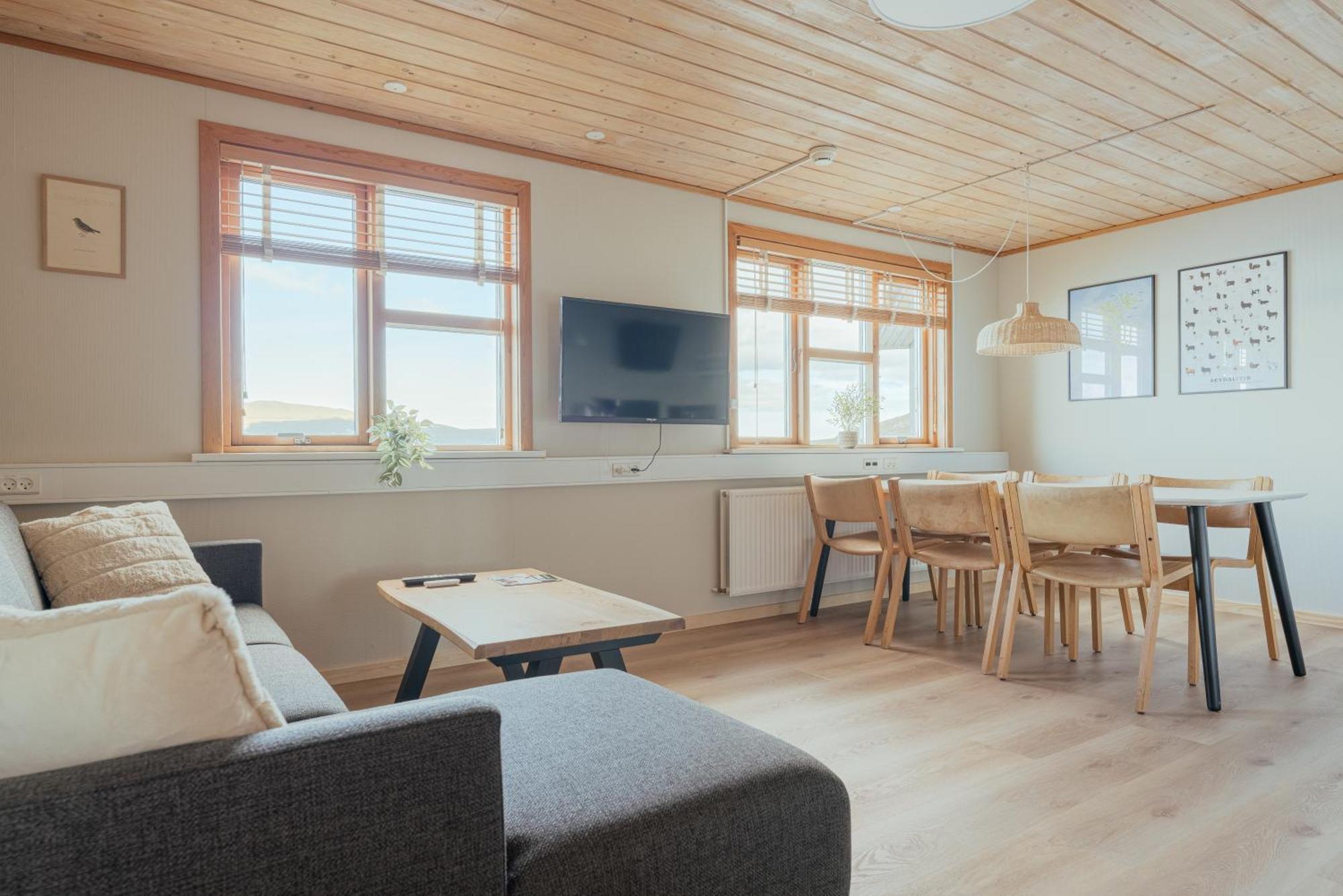 A Tromini Guesthouse Tórshavn Esterno foto