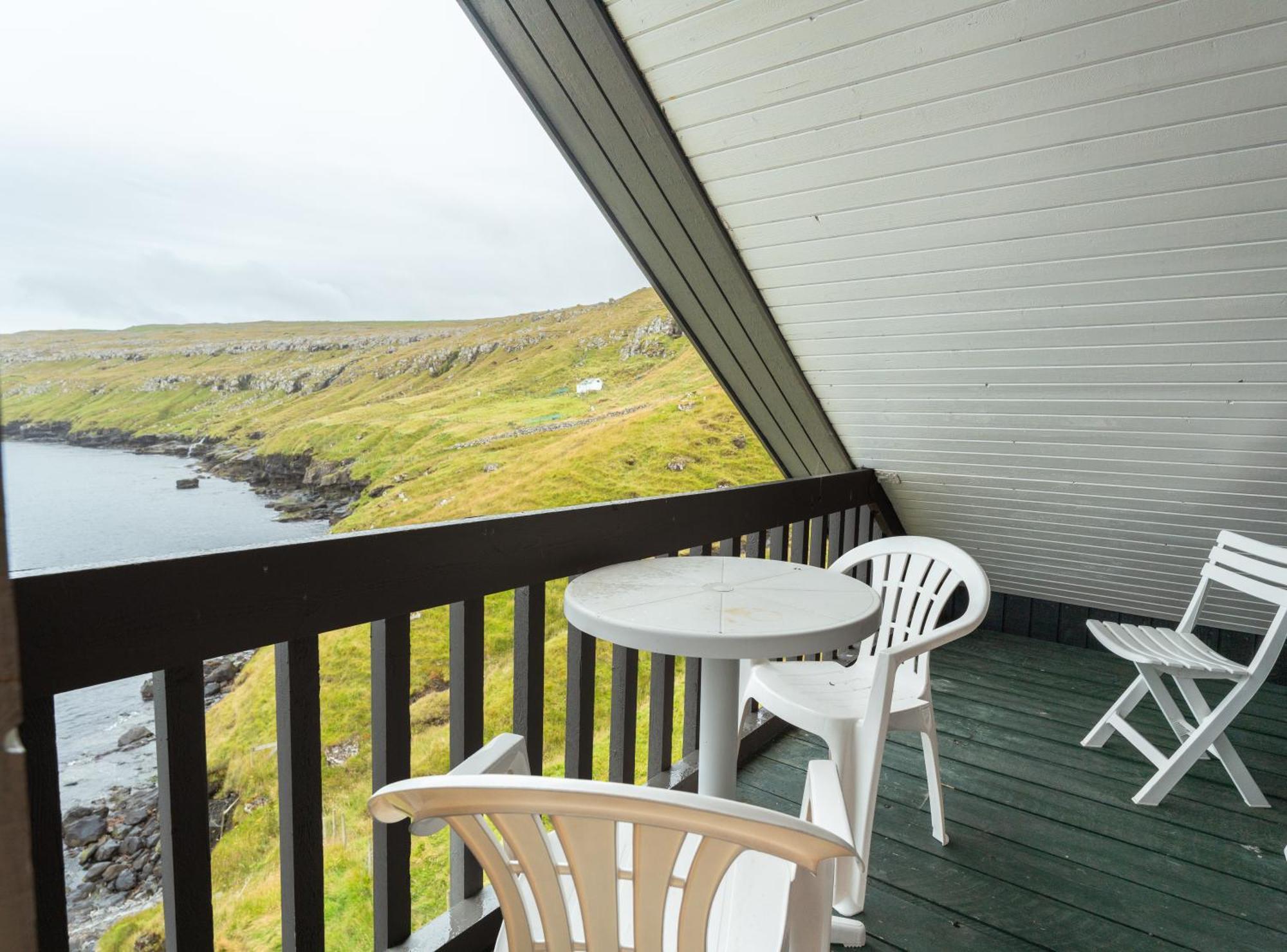 A Tromini Guesthouse Tórshavn Esterno foto